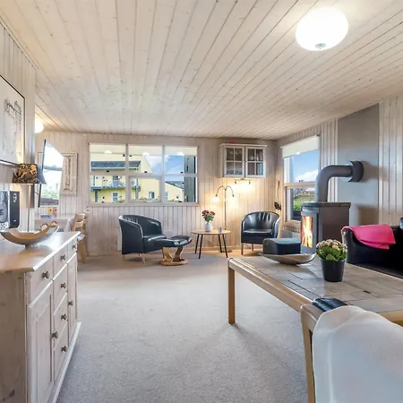 Fabiola - 200m From The Sea By Interhome *